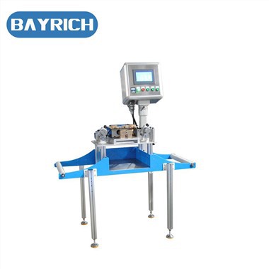 V virzītājspēka ieciršanas mašīna